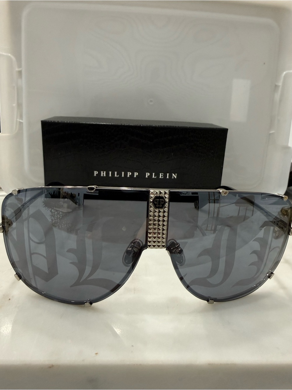 Authentic Philipp Plein Men’s Gray Shield Sunglasses